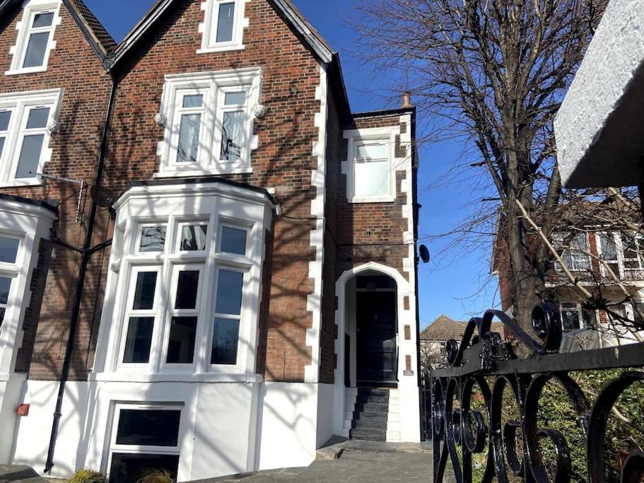 Central Southsea Boutique 2 Bedroom Flat Portsmouth Exterior foto